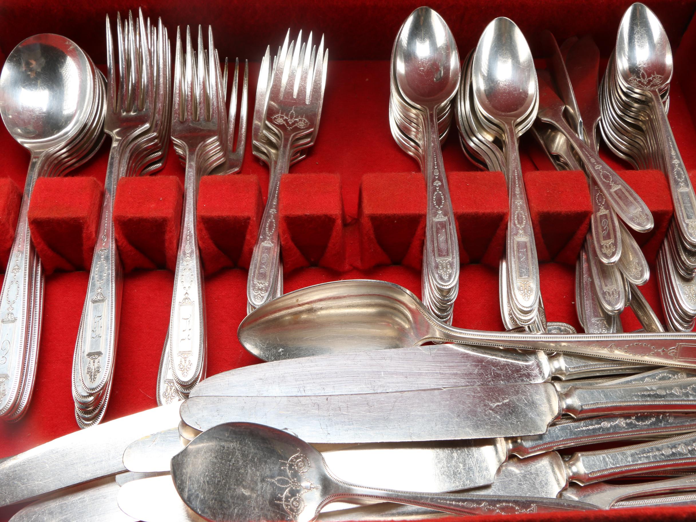 Set of Community Silver Plate "Grosvenor" Flatware