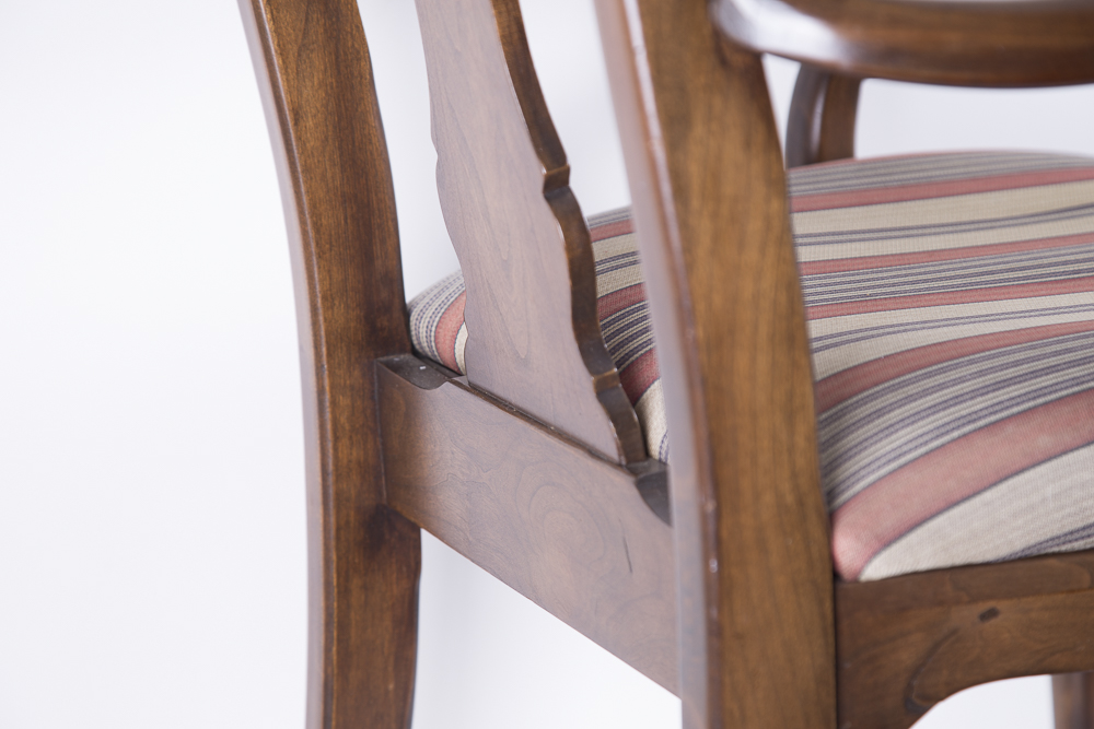 Set of Seven Queen Anne Style Dining Chairs