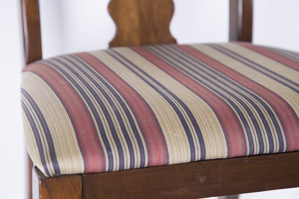 Set of Seven Queen Anne Style Dining Chairs