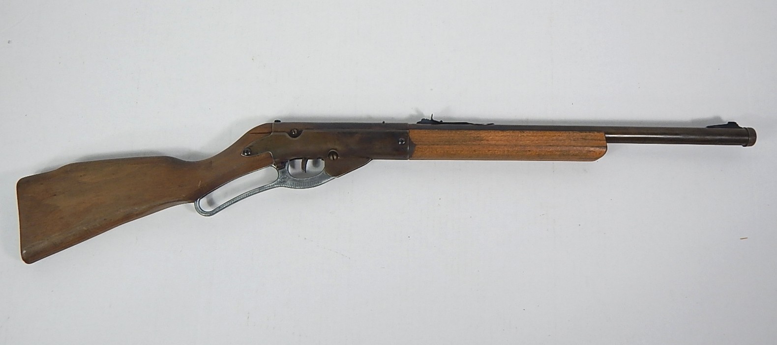 Vintage Daisy Model 96 BB Gun