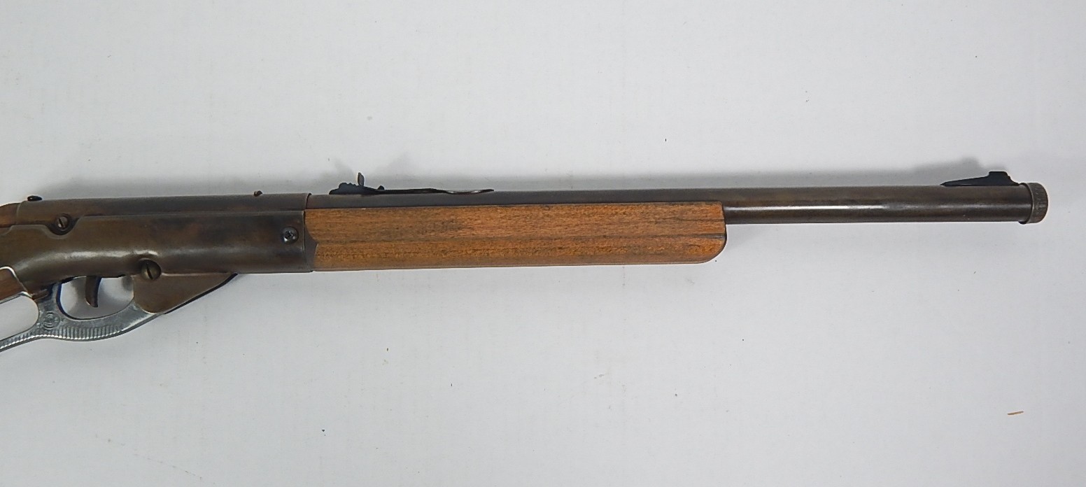 Vintage Daisy Model 96 BB Gun