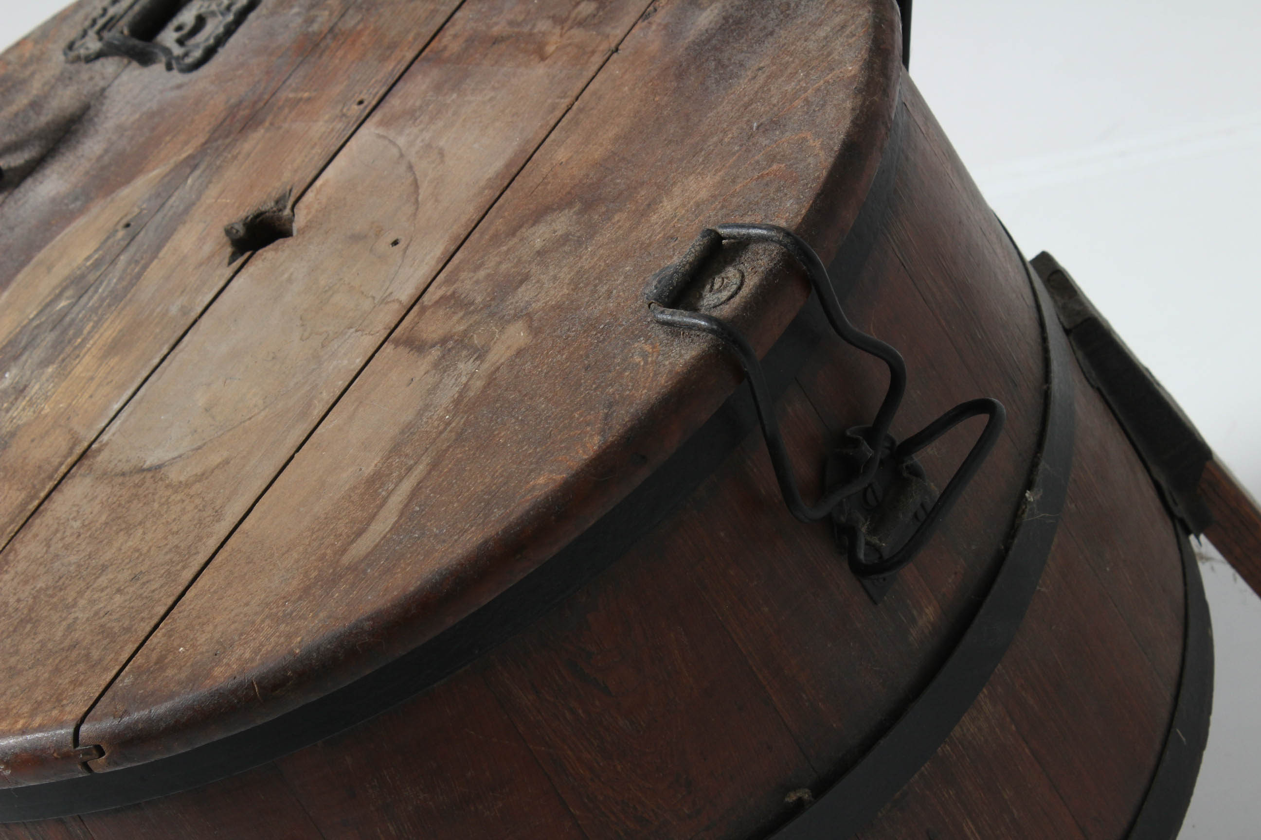 Antique Wooden Wash Tub on Stand