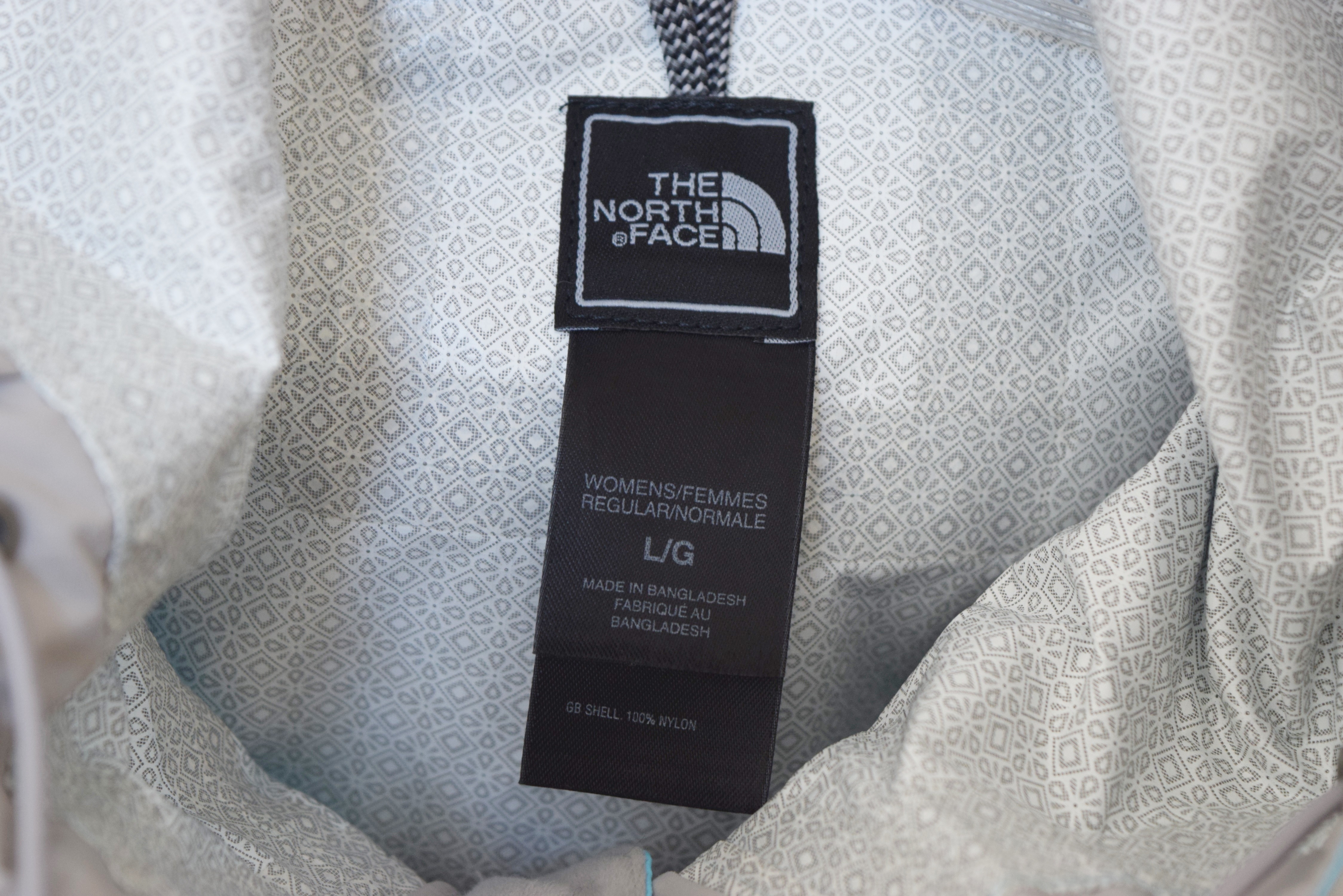 The North Face Hyvent Jackets in White and Turquoise, Size Large