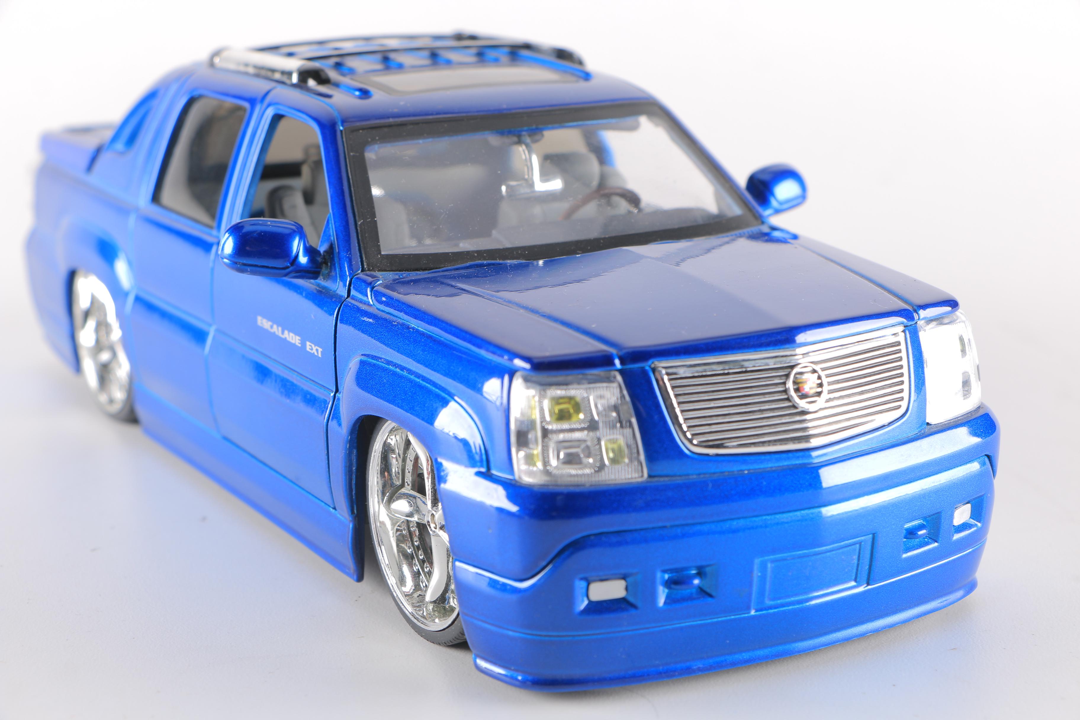 Jada Toys Dub City SUVs