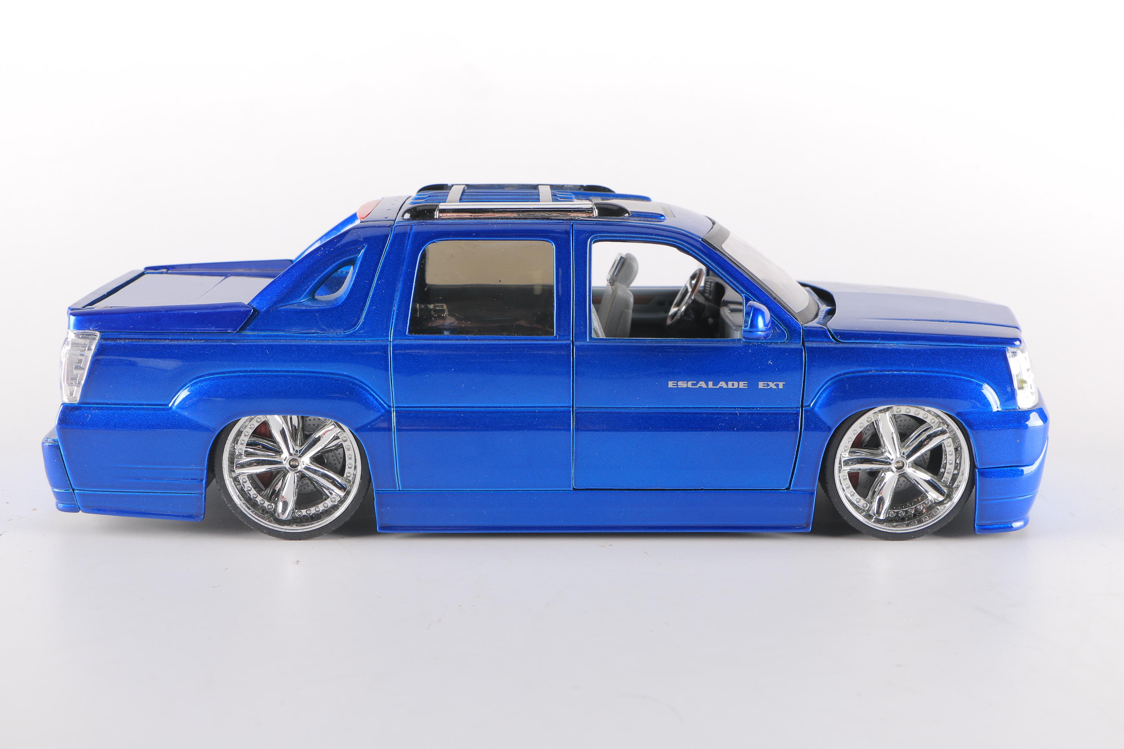 Jada Toys Dub City SUVs