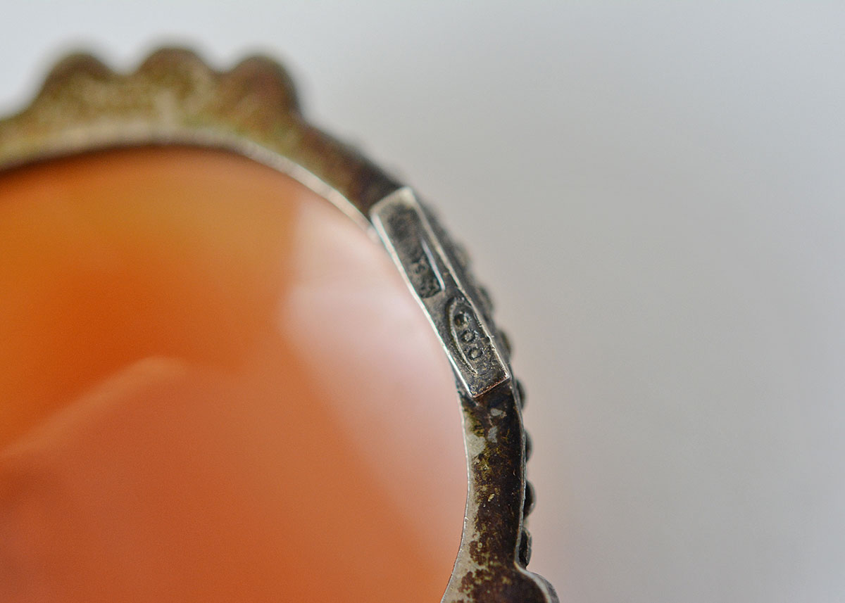 Cameo Set With Brooch and Pendant