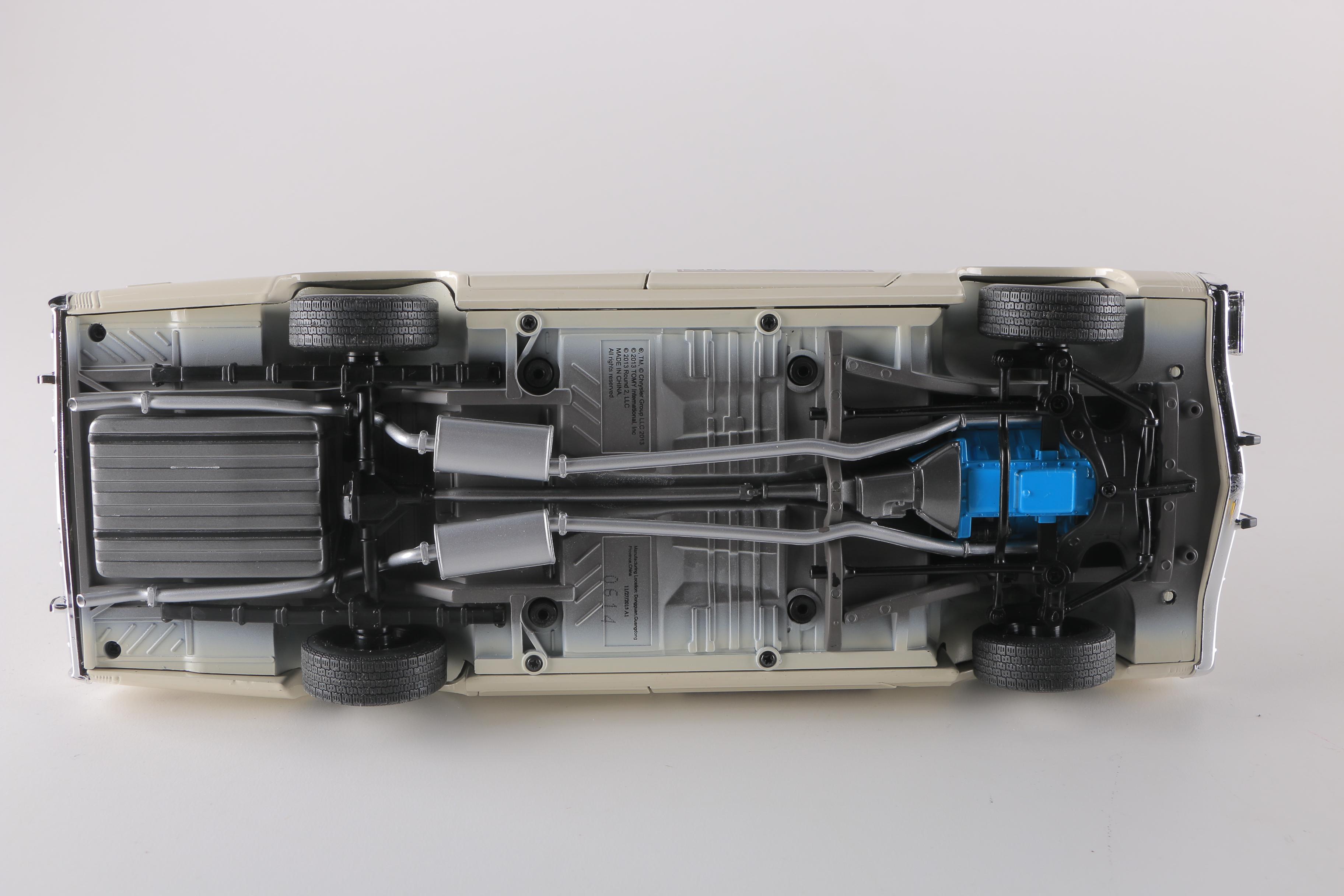 Pair of 1:18 Scale  Dodge Monaco Police Cars