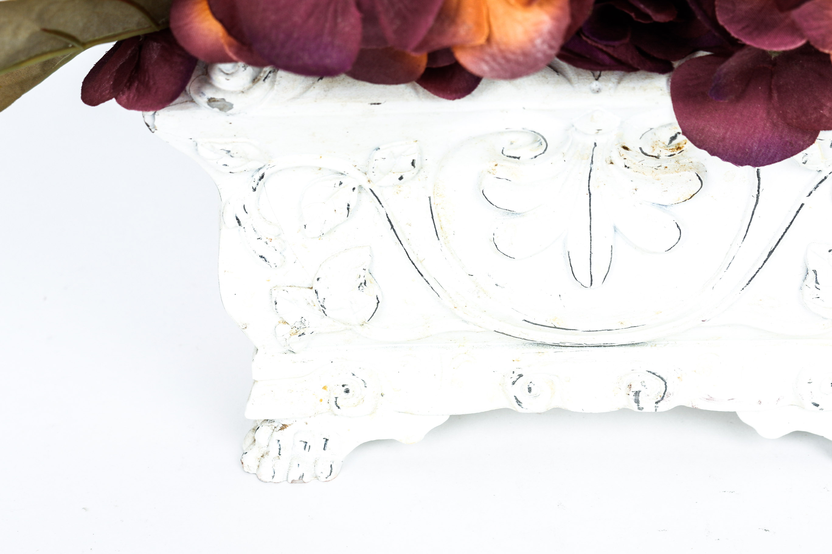 Feminine Garden Decor Grouping