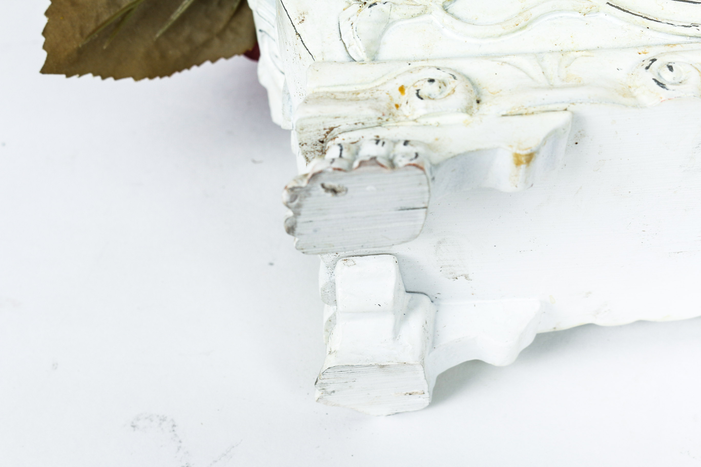 Feminine Garden Decor Grouping