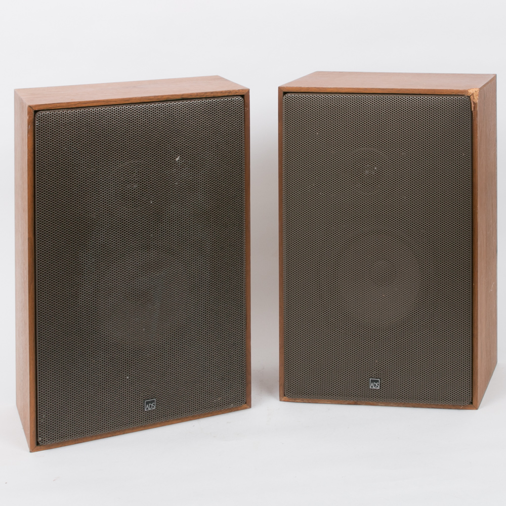 ADS L420 Bookshelf Speakers