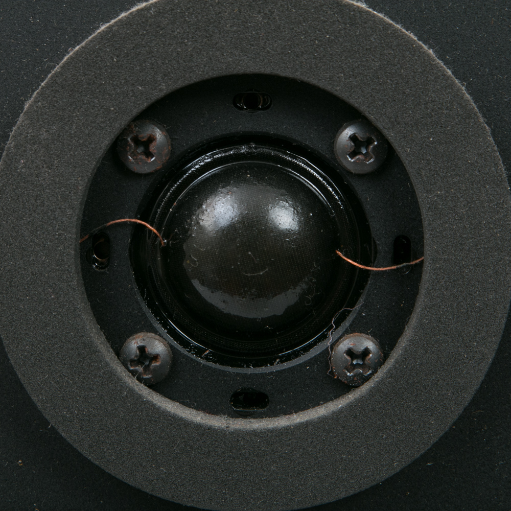 ADS L420 Bookshelf Speakers