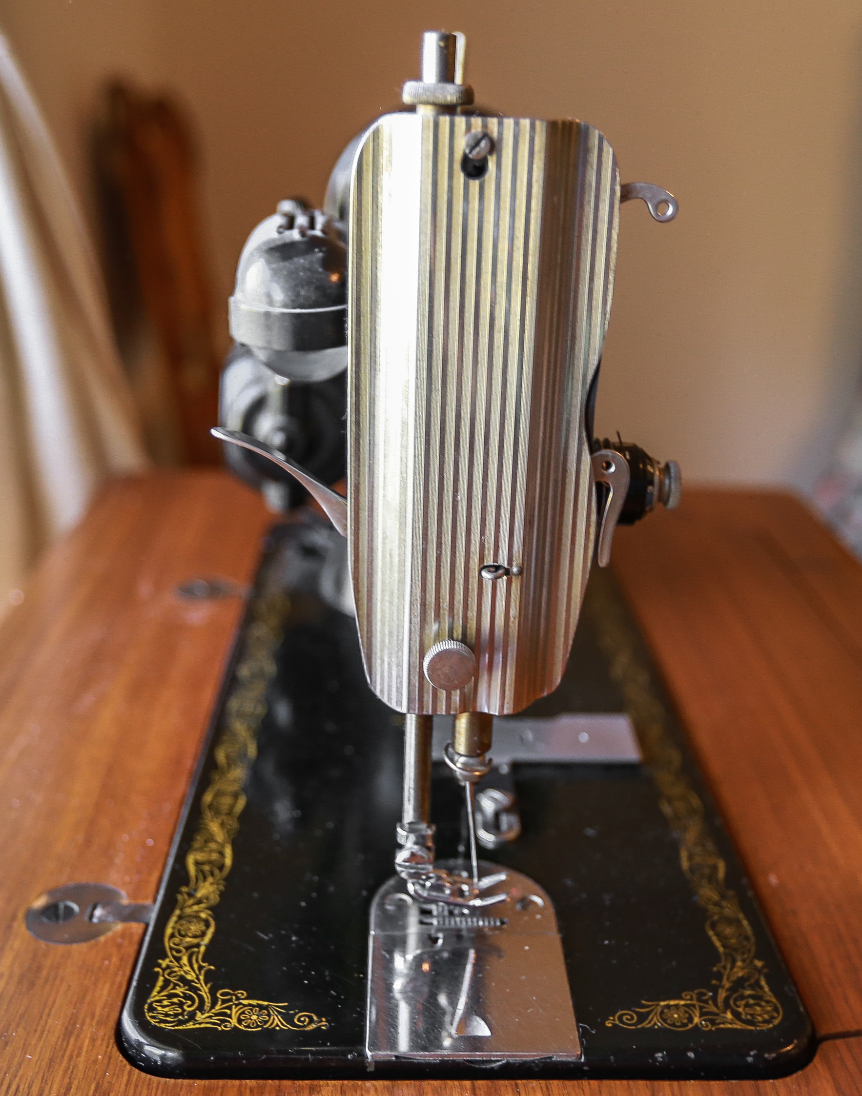 Circa 1940 Singer Sewing Machine Table
