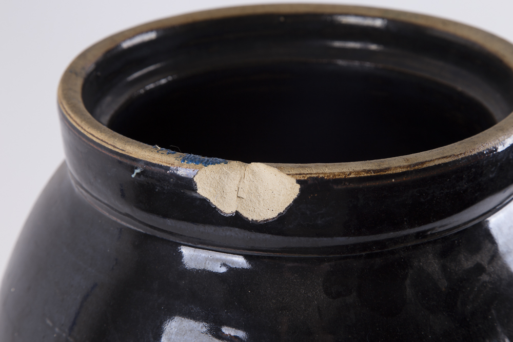 Macomb "6" Pottery Crock