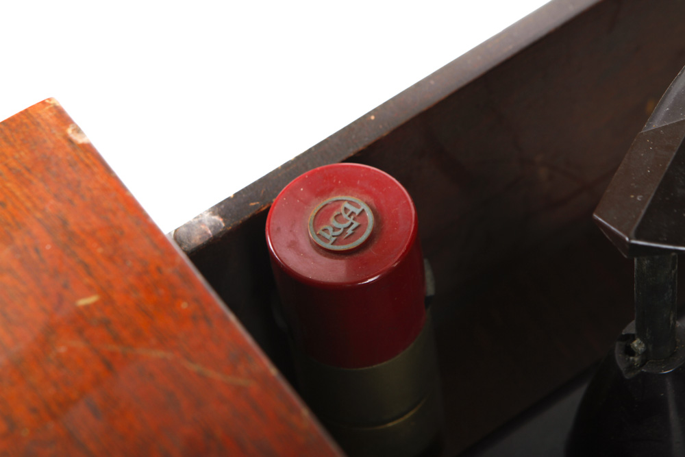 Vintage RCA Victor Radio and Record Player