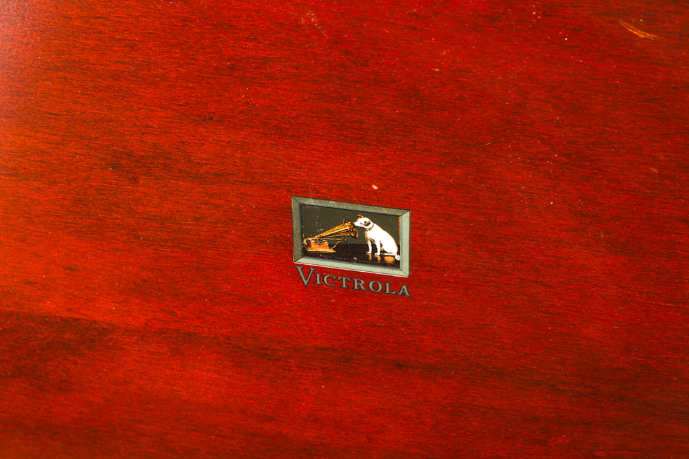 Vintage RCA Victor Radio and Record Player