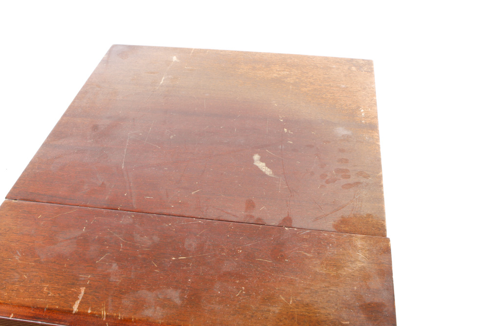 Vintage RCA Victor Radio and Record Player