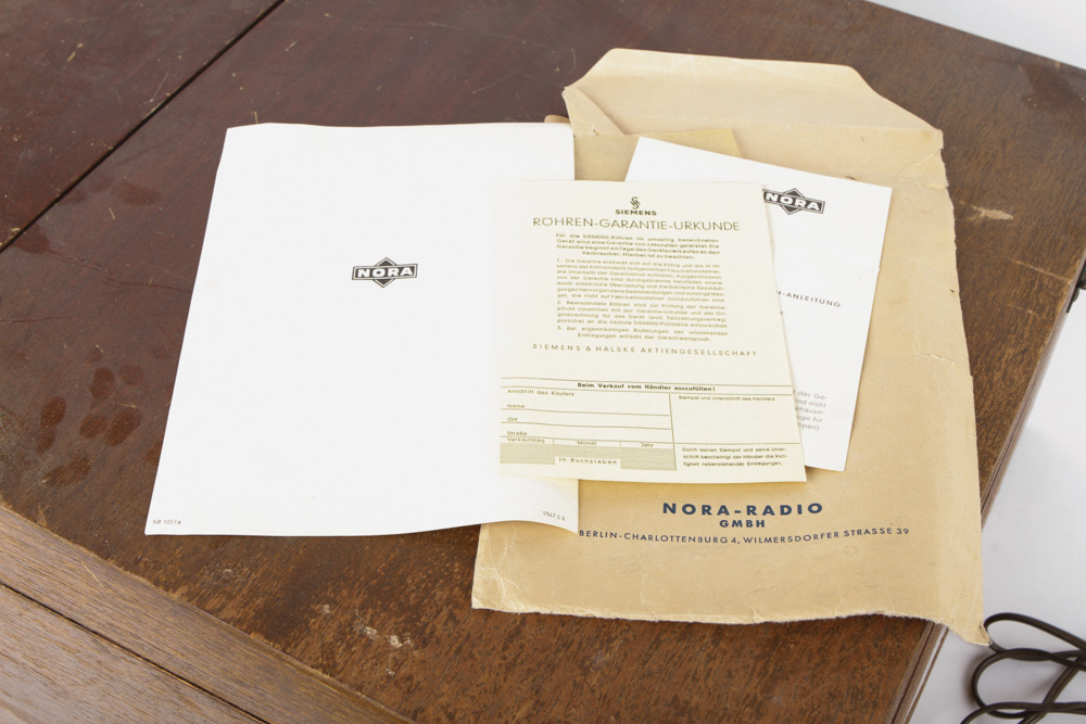 Vintage RCA Victor Radio and Record Player