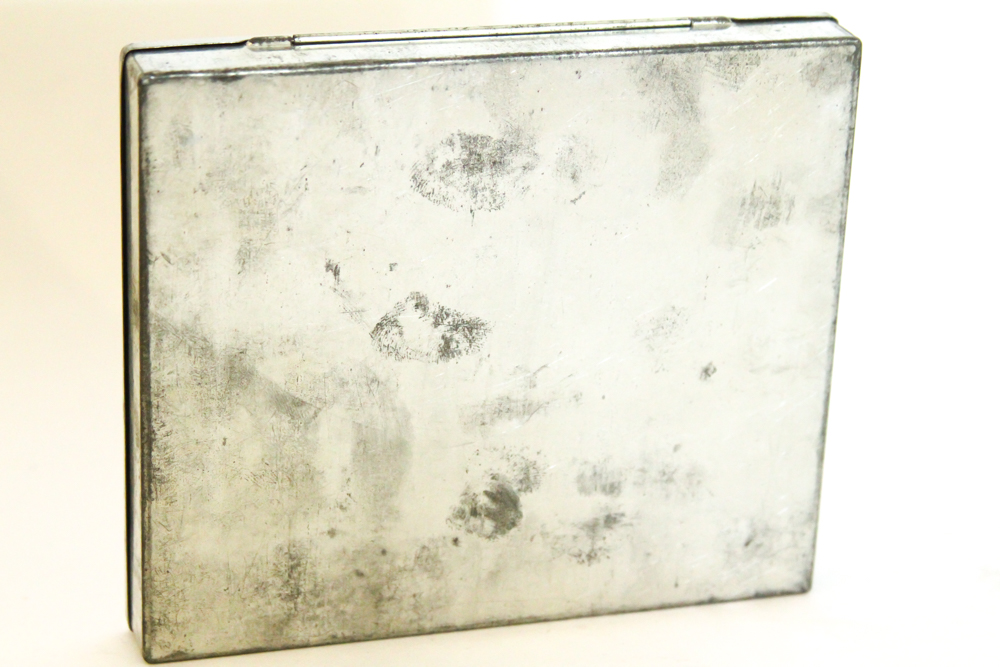 Circa 1930 Muratti Privat Cigarette Tin