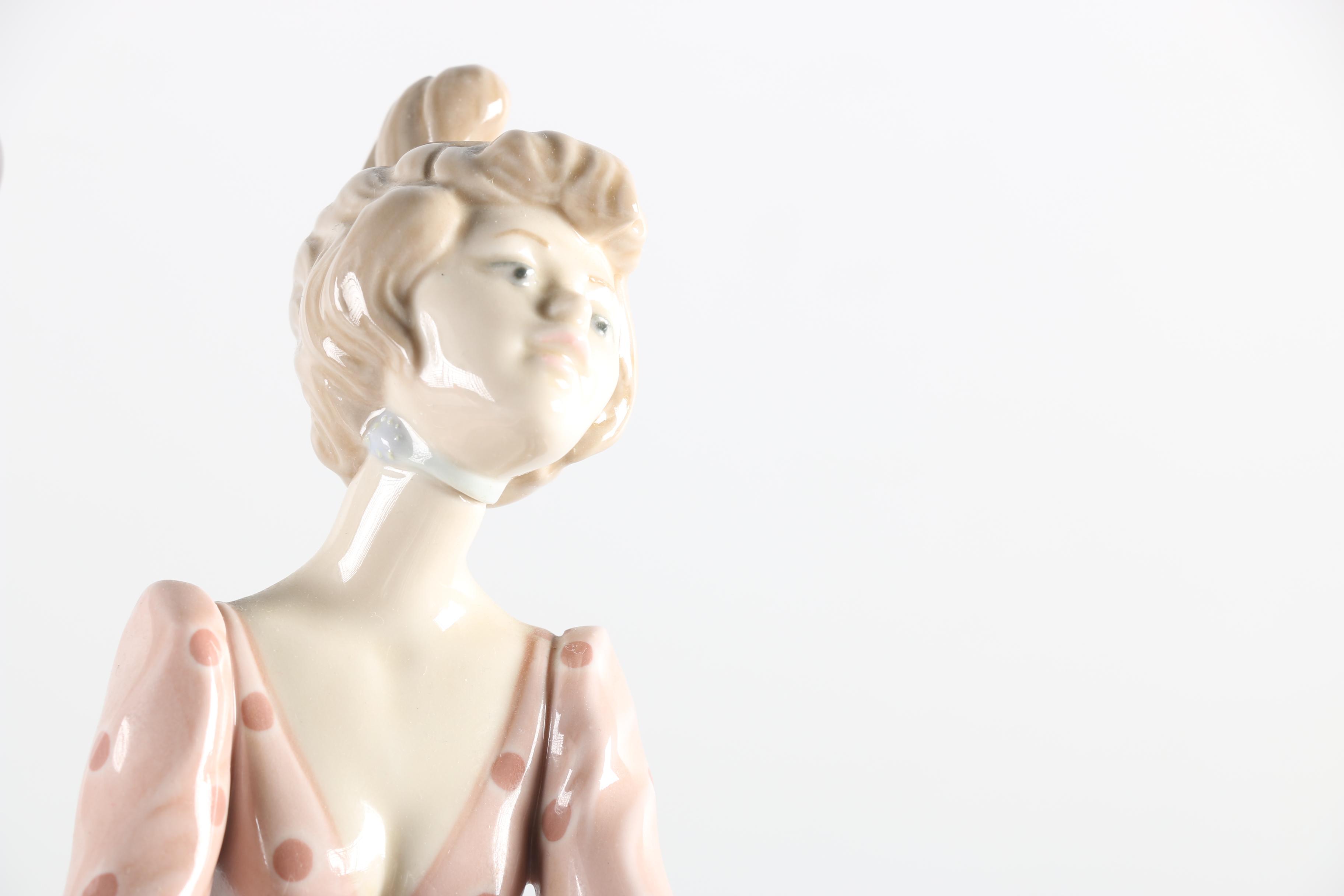 1985 Lladró Porcelain Figurine of Two Girls Dancing