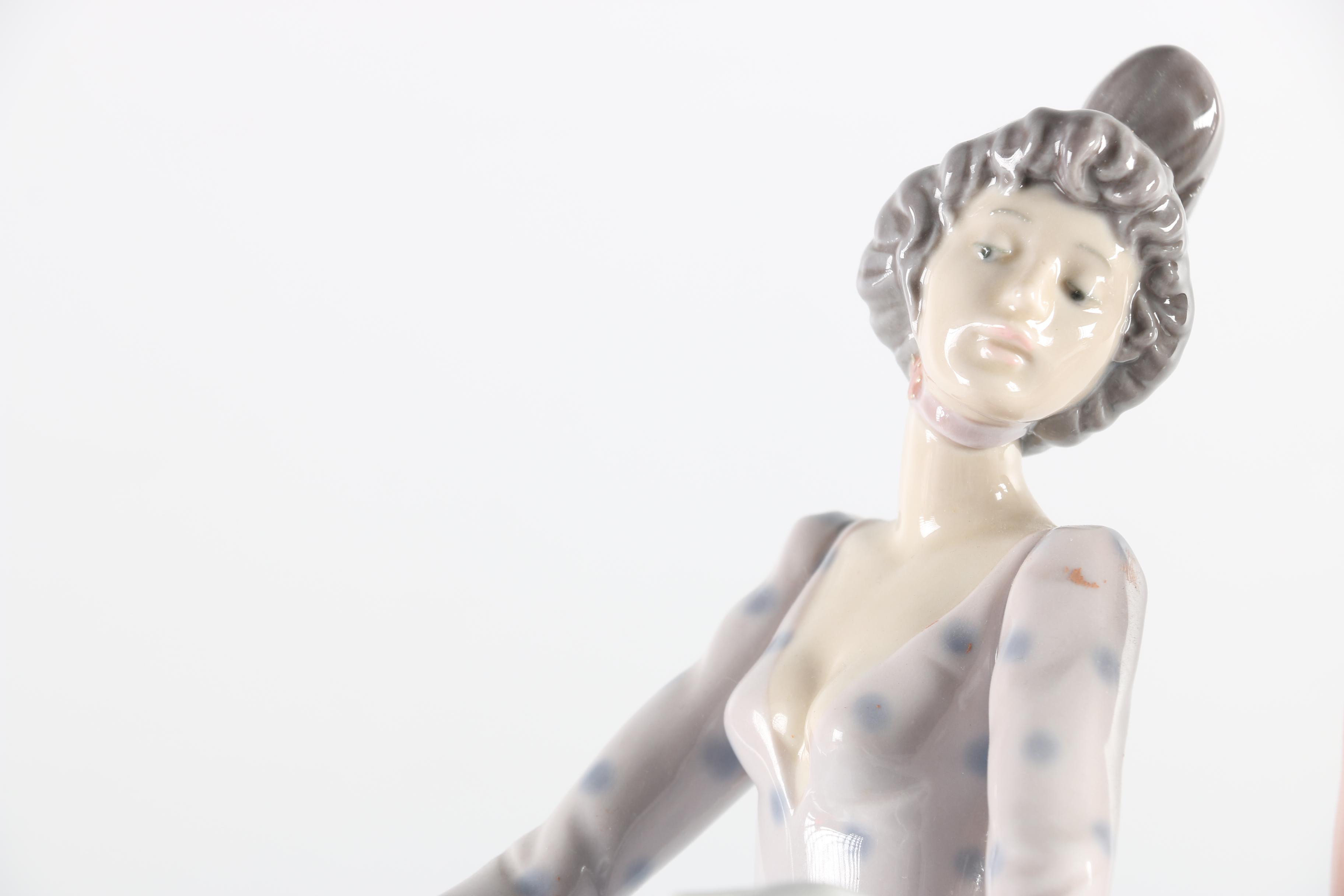 1985 Lladró Porcelain Figurine of Two Girls Dancing