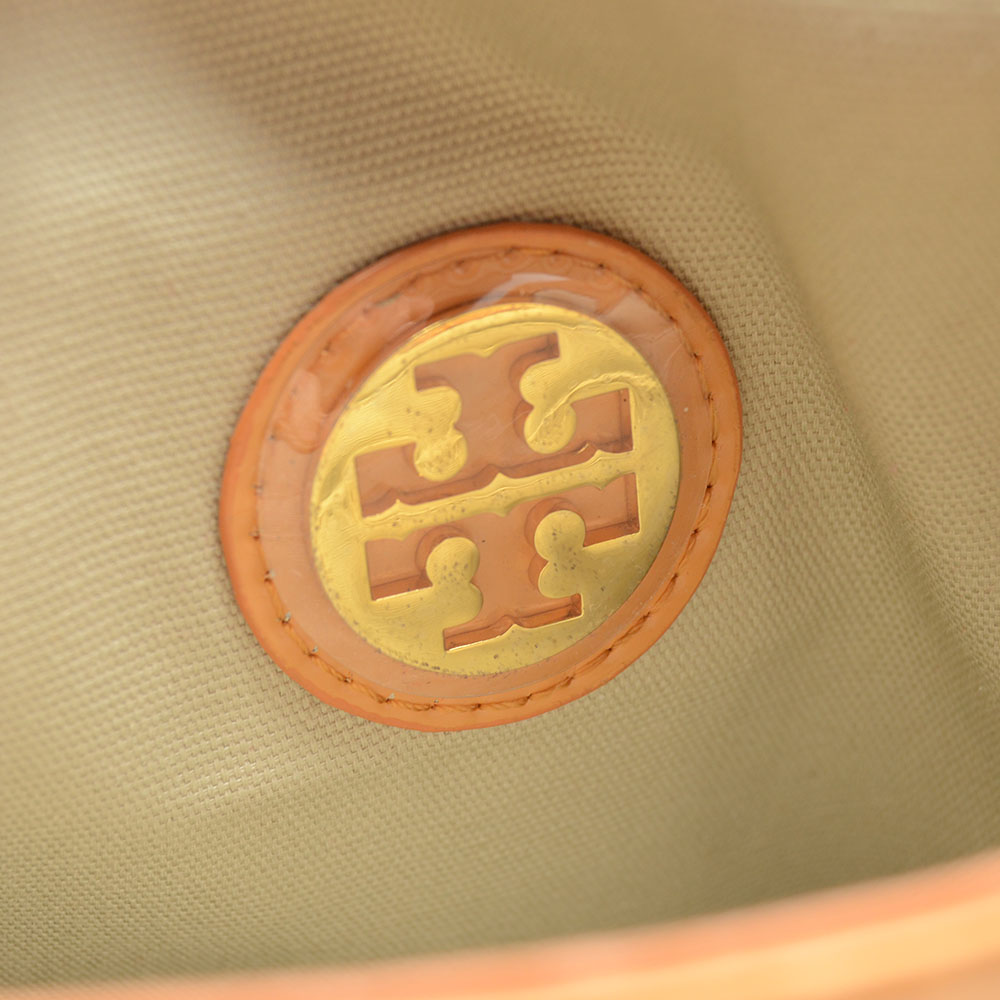 Tory Burch Straw Turnlock Clutch