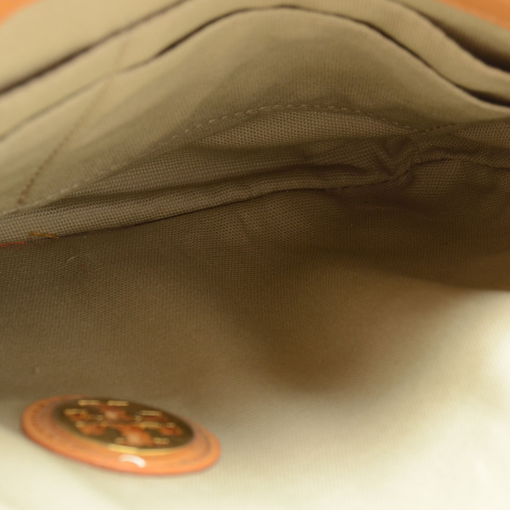 Tory Burch Straw Turnlock Clutch