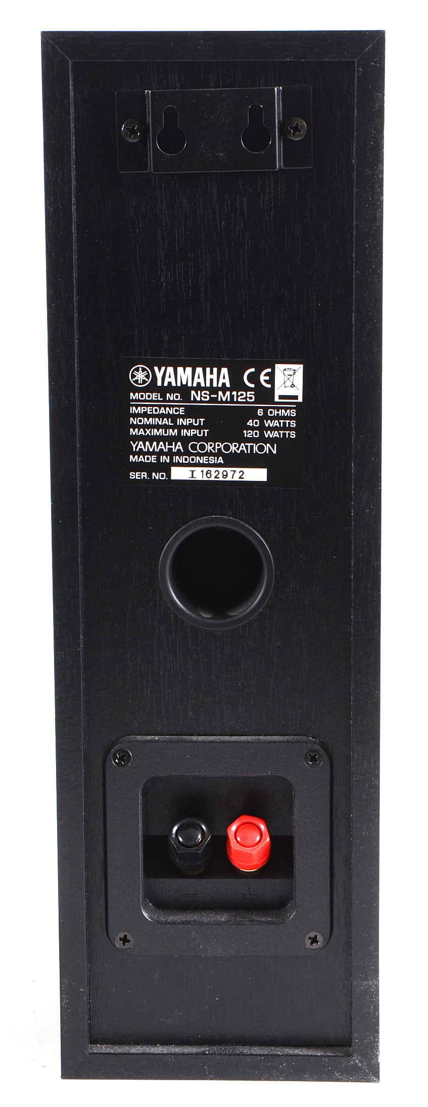 Yamaha Natural Sound AV Receiver RX-V675 and Speakers