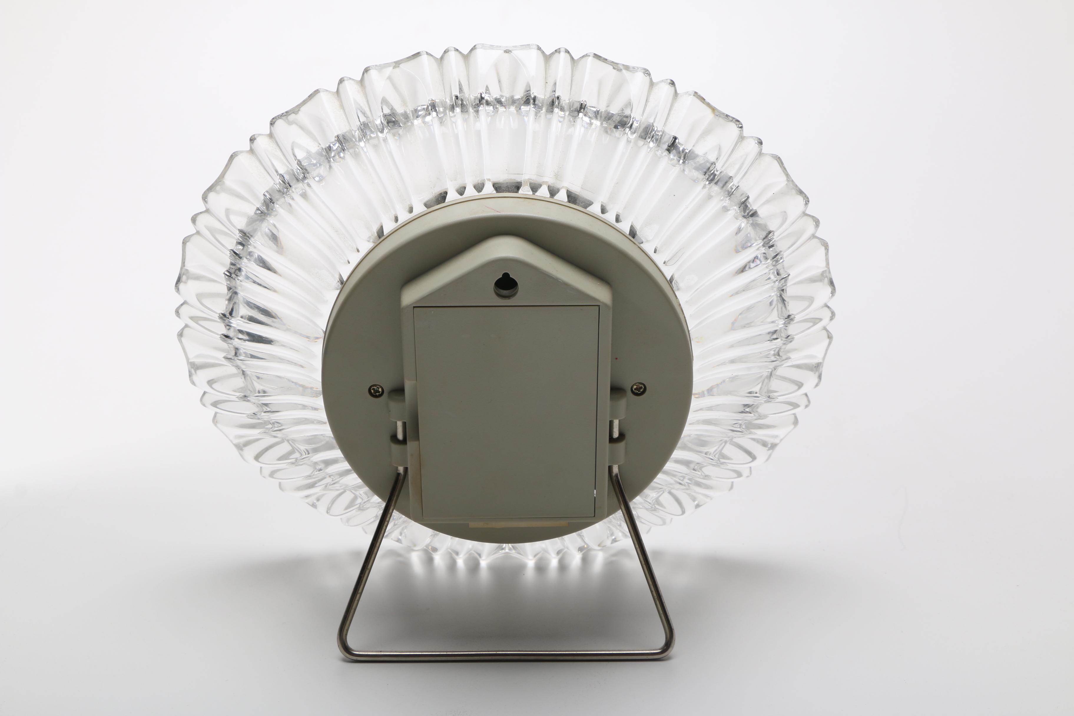 Hoya Crystal International Clock