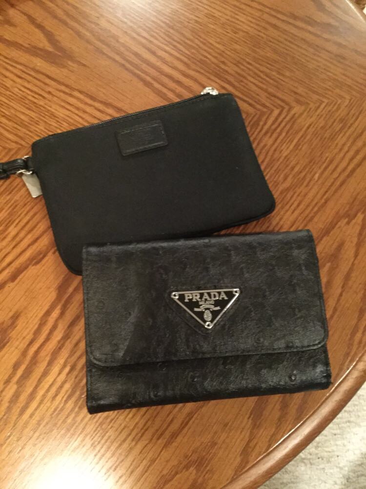 **UNLISTABLE**Prada & Coach Wallets.