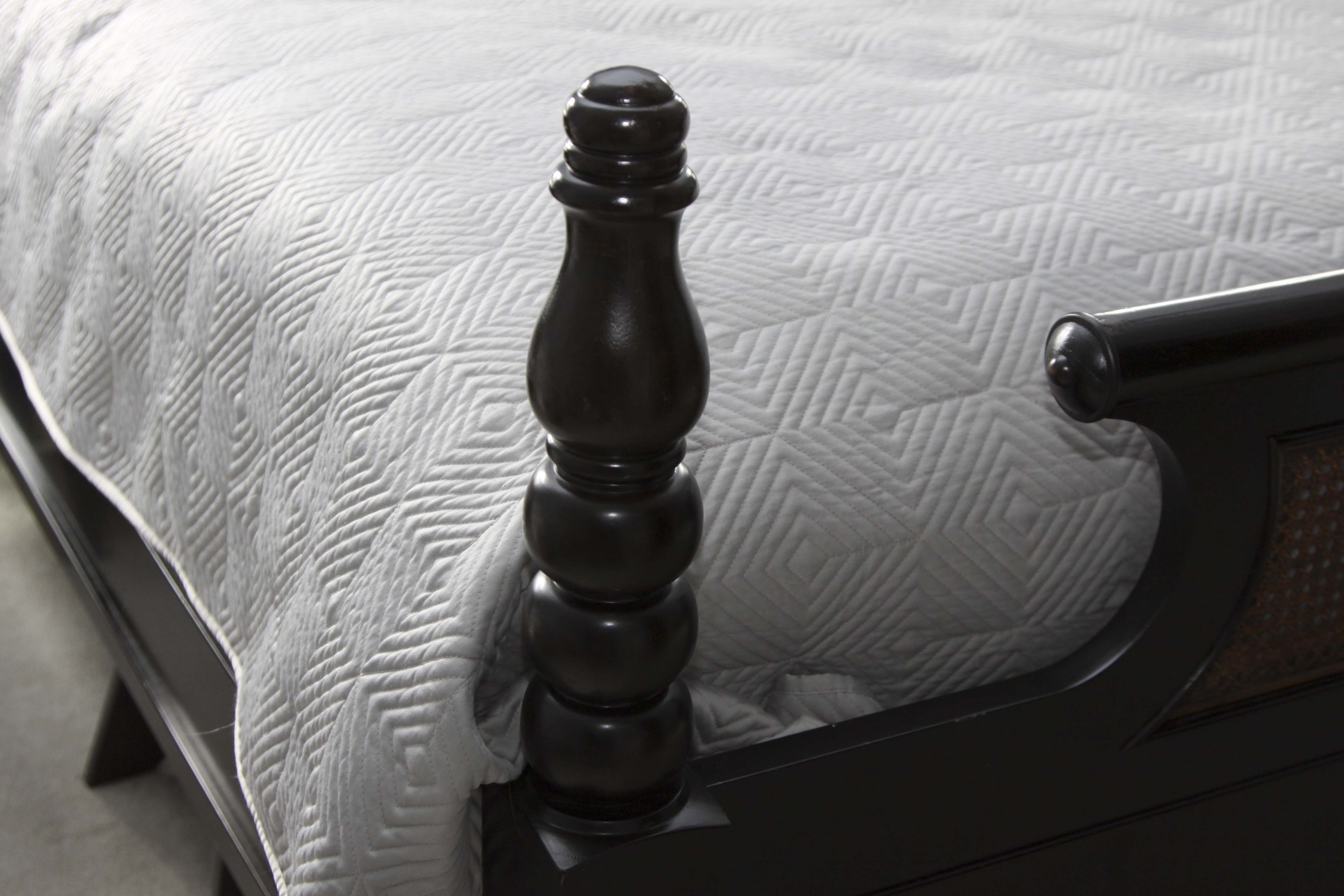 Drexel Heritage" Dakota" King Bed and Step Stool