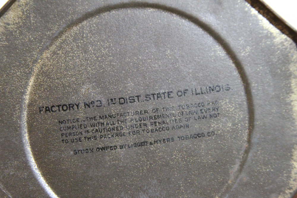 Vintage Velvet Tobacco Tin