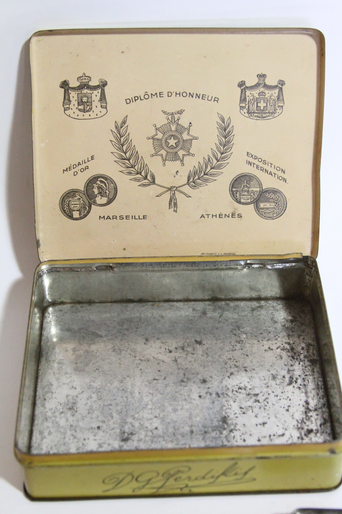 Vintage Cigarette Tins Featuring "Kosmos Marke Kairo" Case