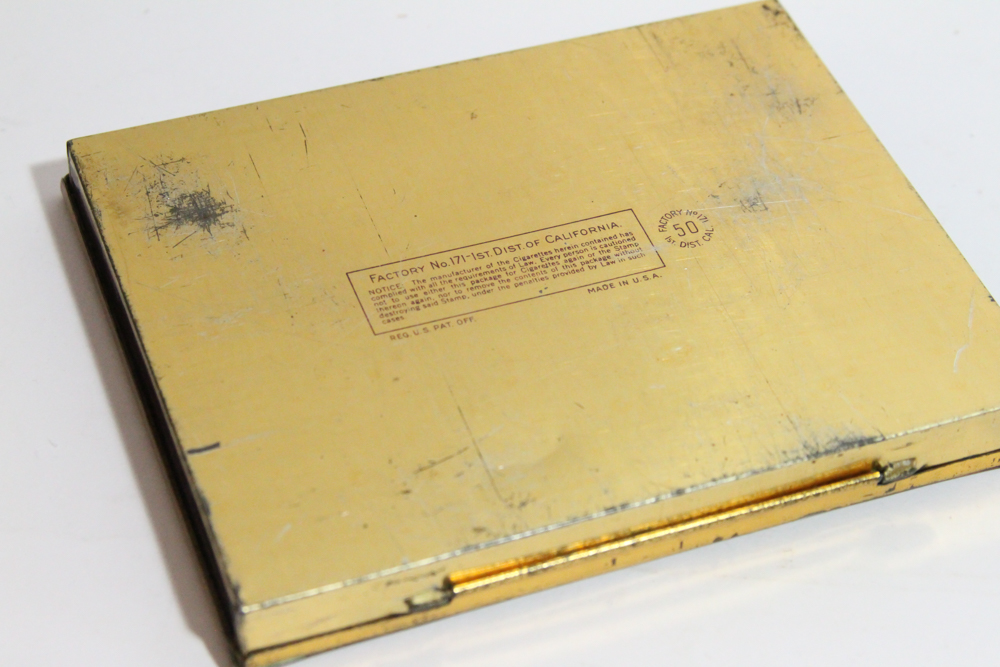 Vintage Folk Art Chesterfield Cigarette Tin