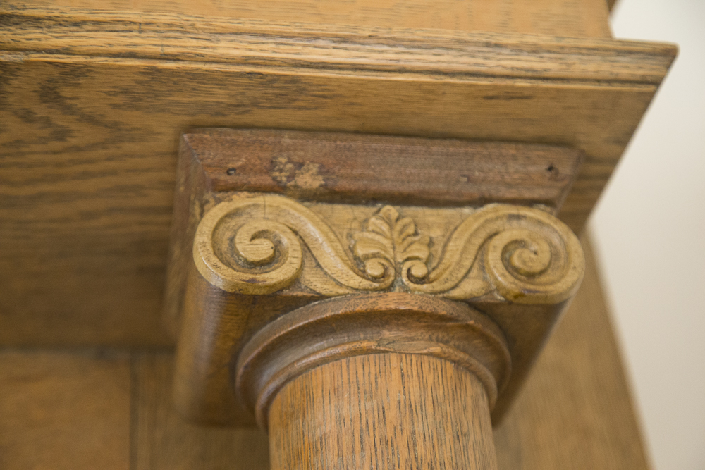 Federal Style Oak Framed Pier Mirror With Bench