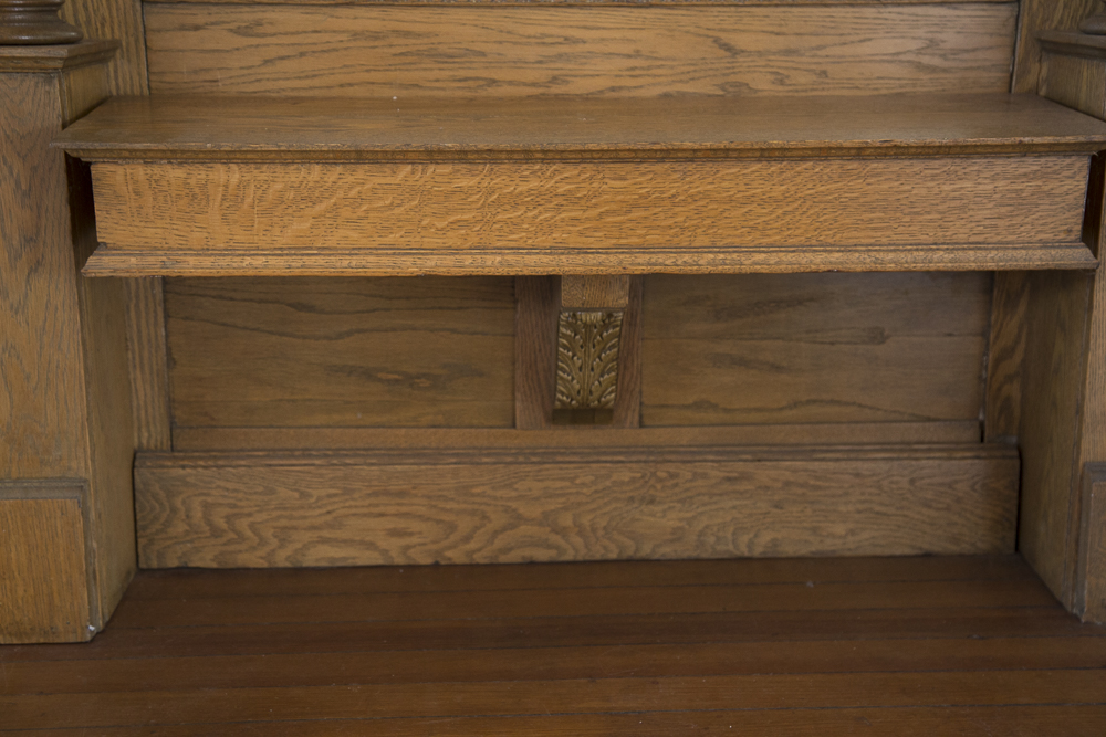 Federal Style Oak Framed Pier Mirror With Bench