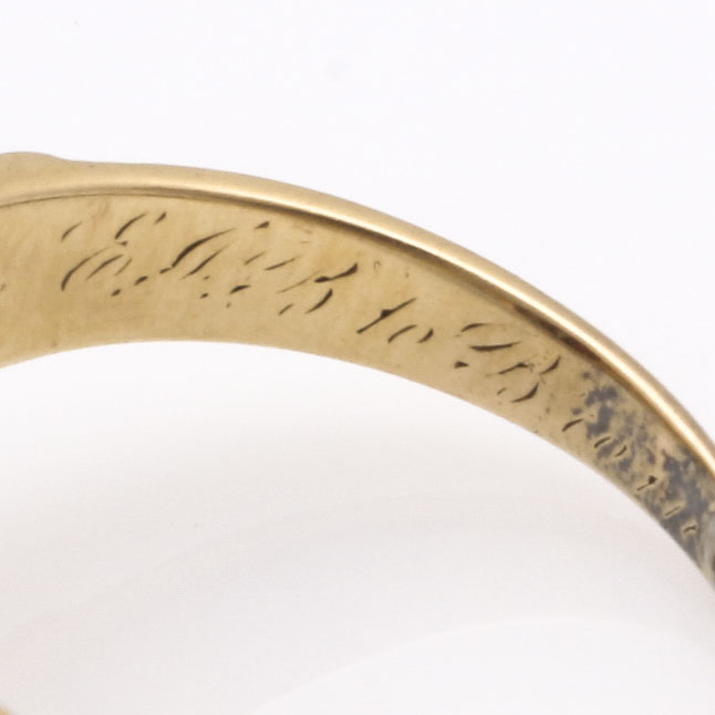 18K Yellow Gold Garnet Ring