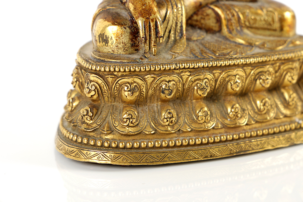 Finely Cast Sino-Tibetan Gautama Buddha Gilt Bronze