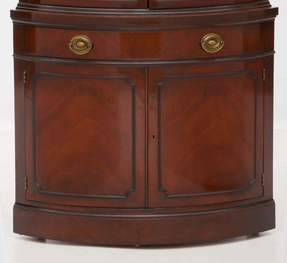 Drexel Travis Court Hepplewhite Style Mahogany Corner Cabinet