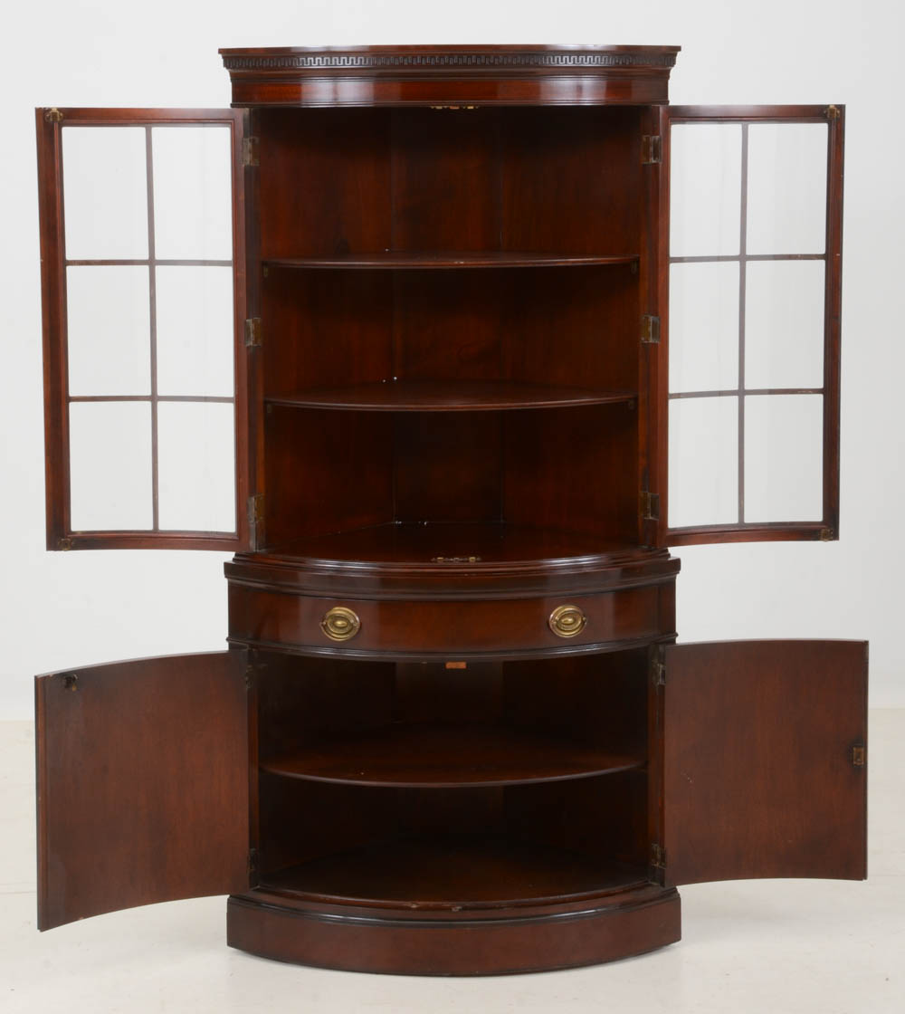 Drexel Travis Court Hepplewhite Style Mahogany Corner Cabinet