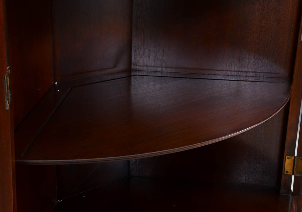 Drexel Travis Court Hepplewhite Style Mahogany Corner Cabinet