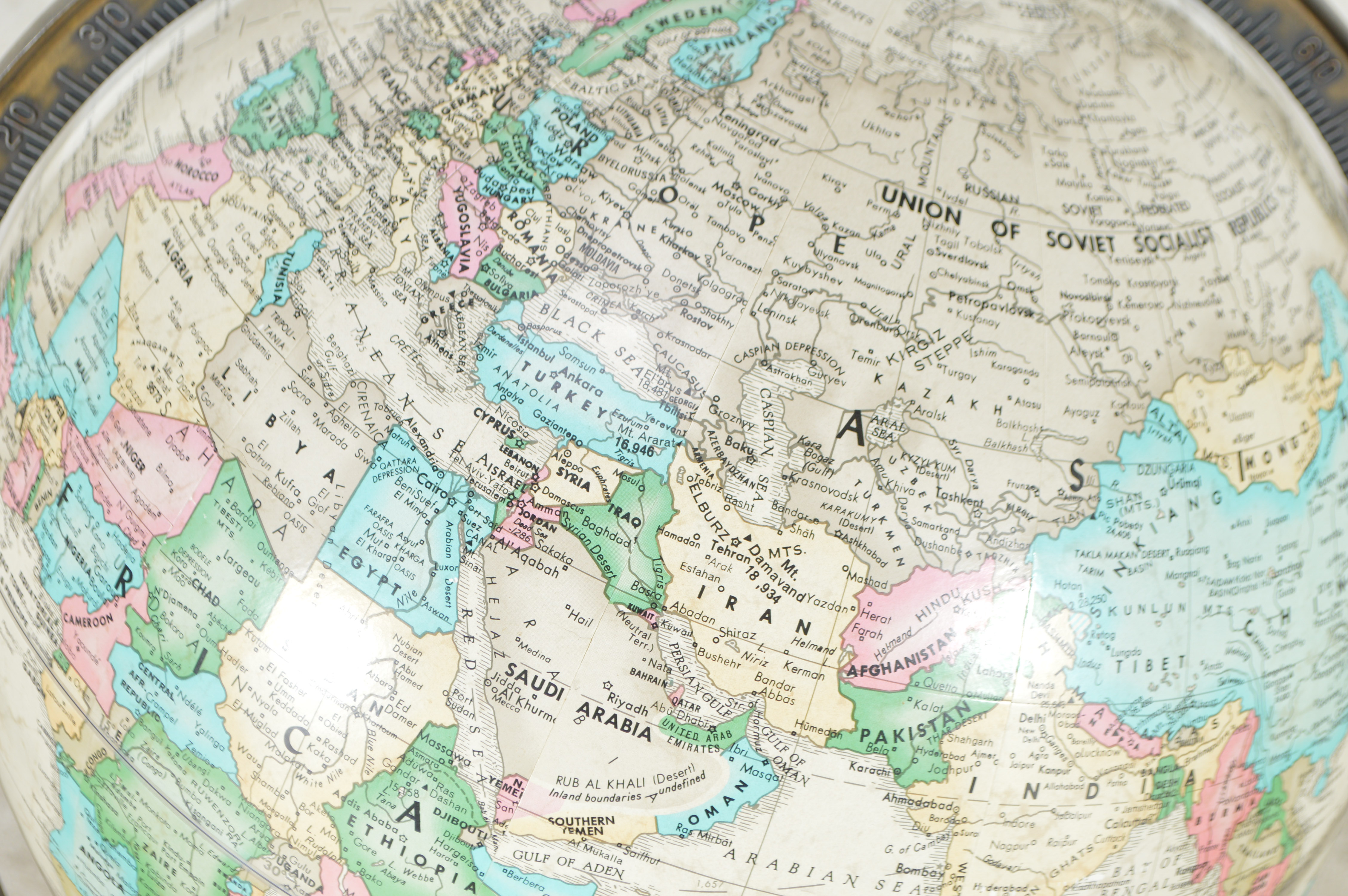 Replogle World Classic 16" Floor Globe