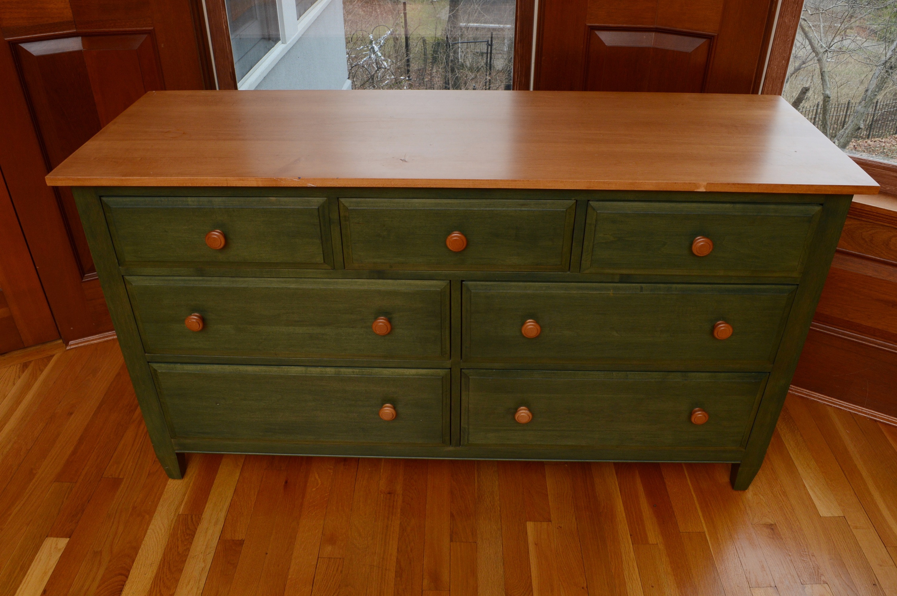 Ethan Allen Country Colors Maple Chest of Drawers