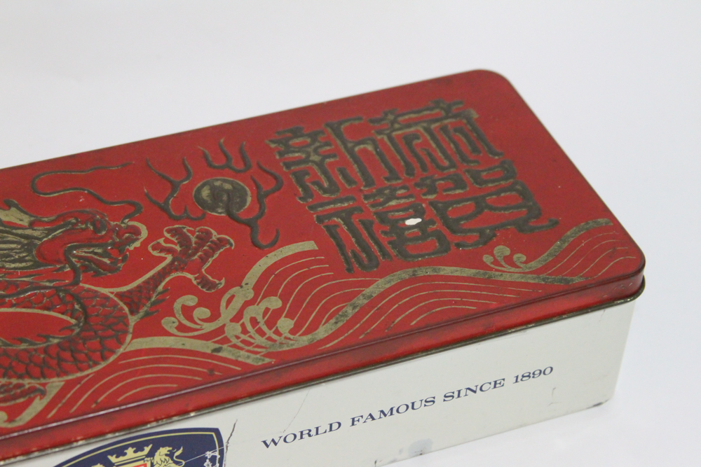 Rothmans of Pall Mall Cigarette Tin with Dragon Motif
