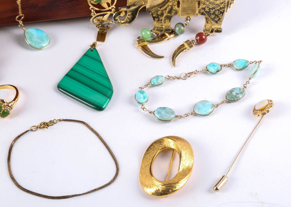 Vintage Lane Jewelry Chest of Gold Tone Costume Jewelry