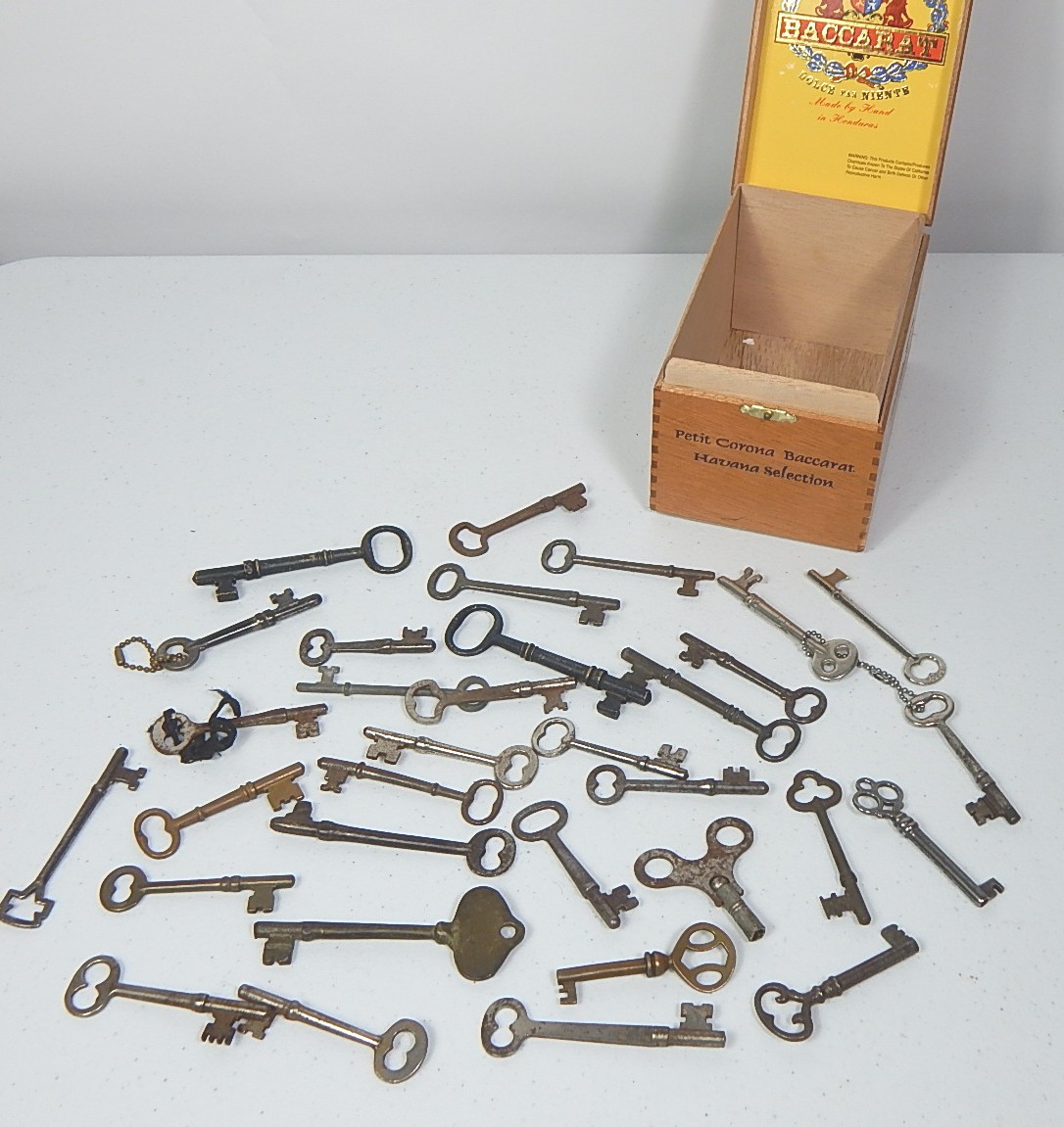 Lot of Vintage Skeleton Keys and Box
