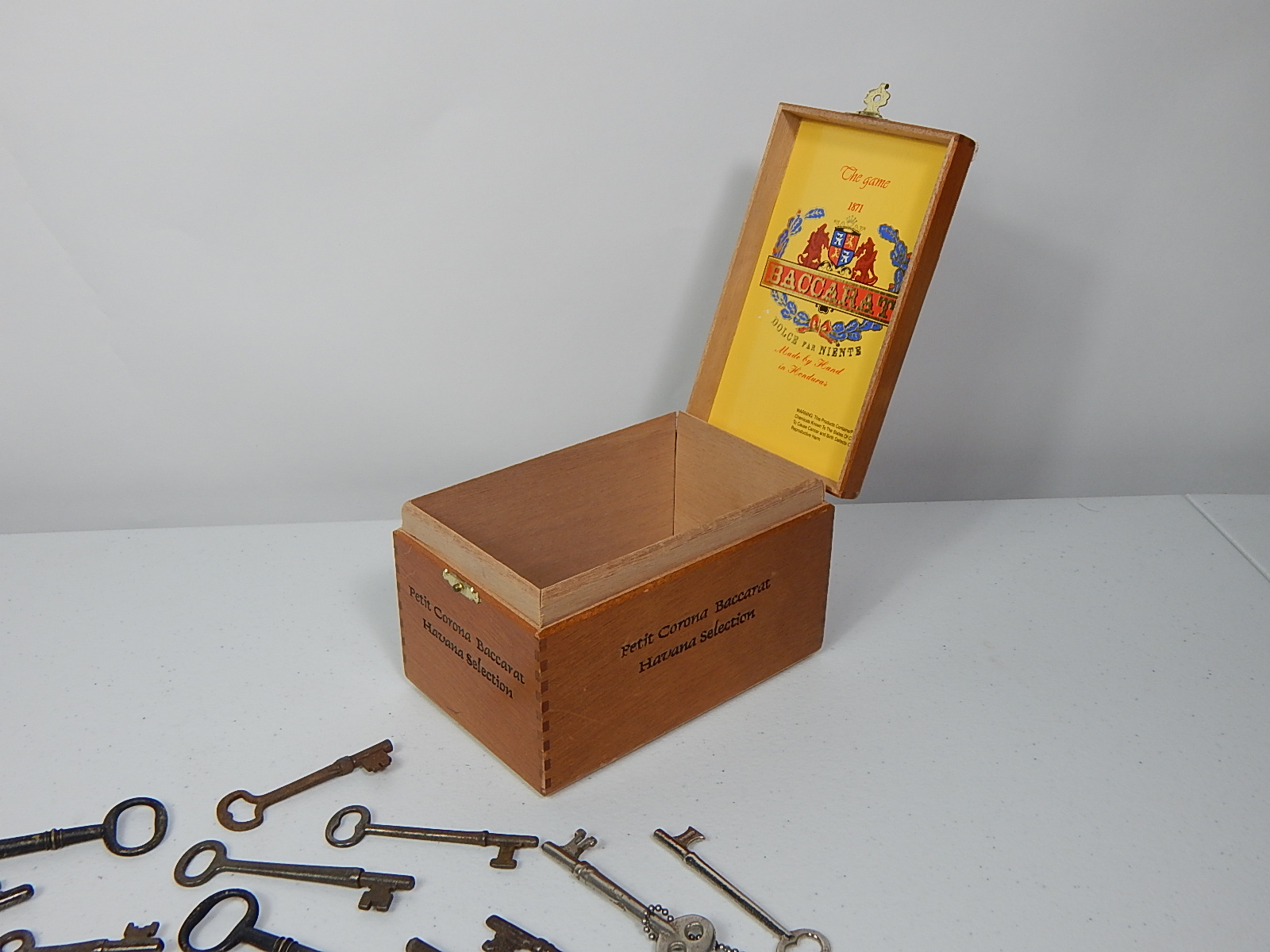 Lot of Vintage Skeleton Keys and Box