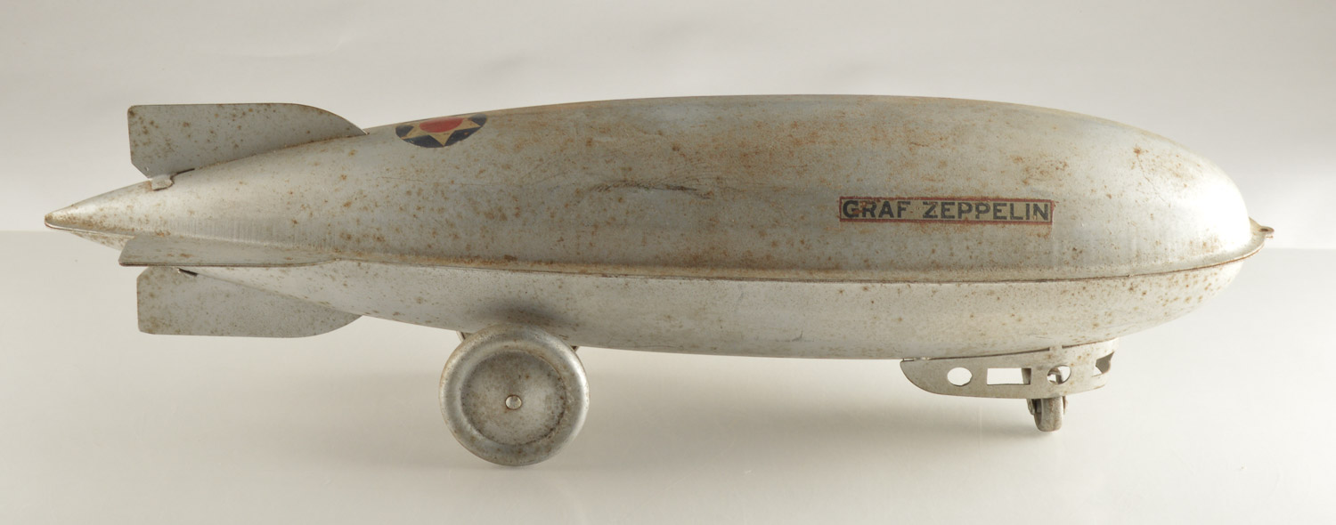 STEELCRAFT Graf Zepplin Pull Toy