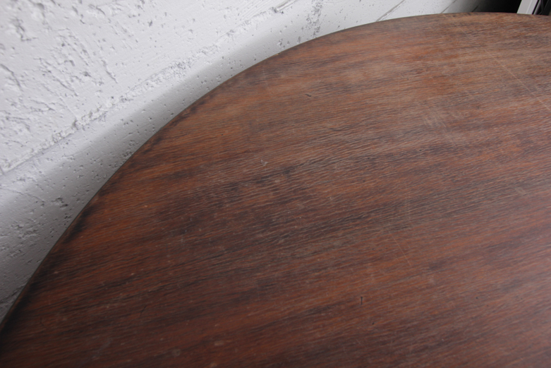 Eames Style Round Table