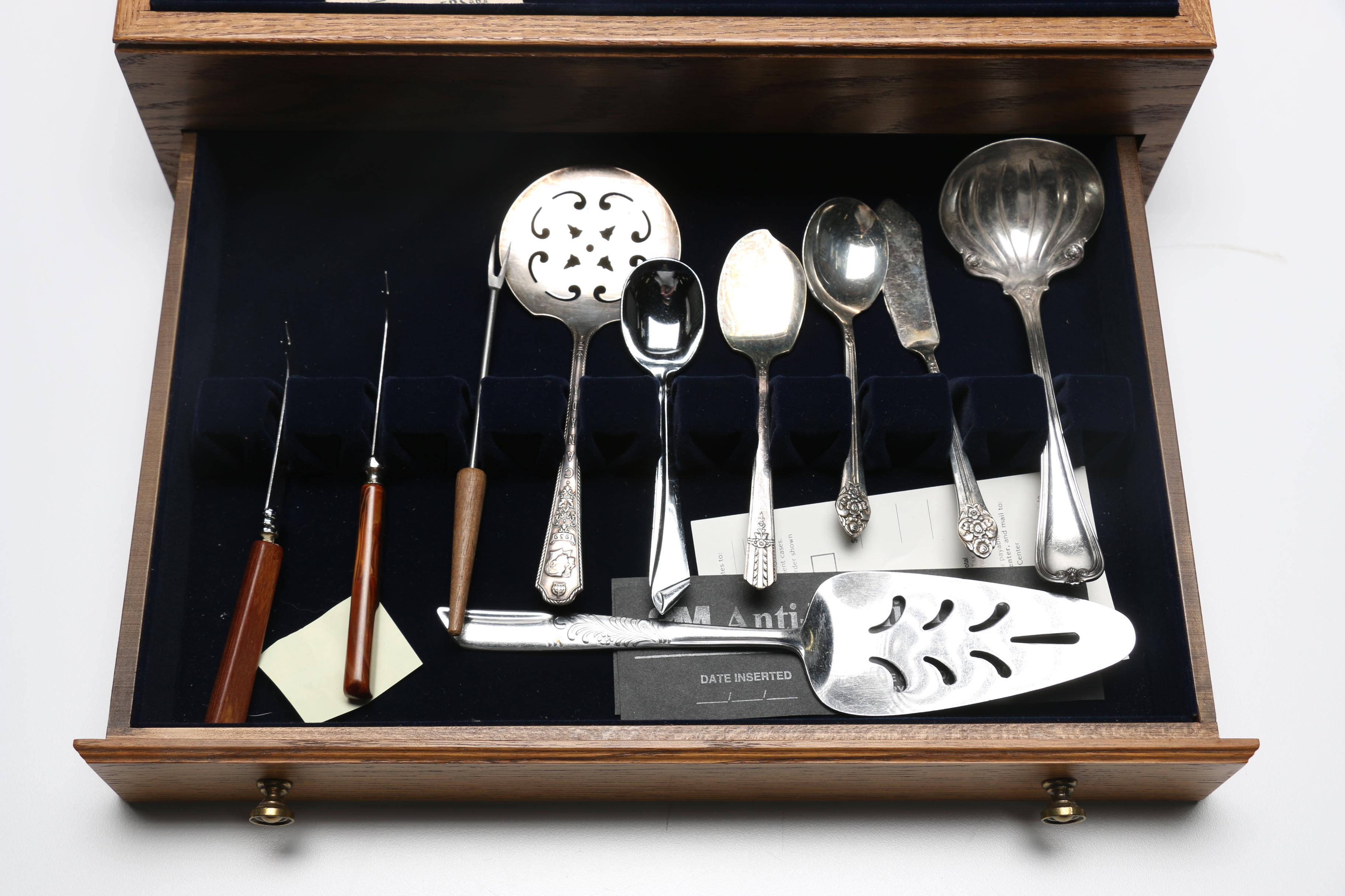 Oneida "Plantation in 1881 Rogers" Plated Silver Flatware Set