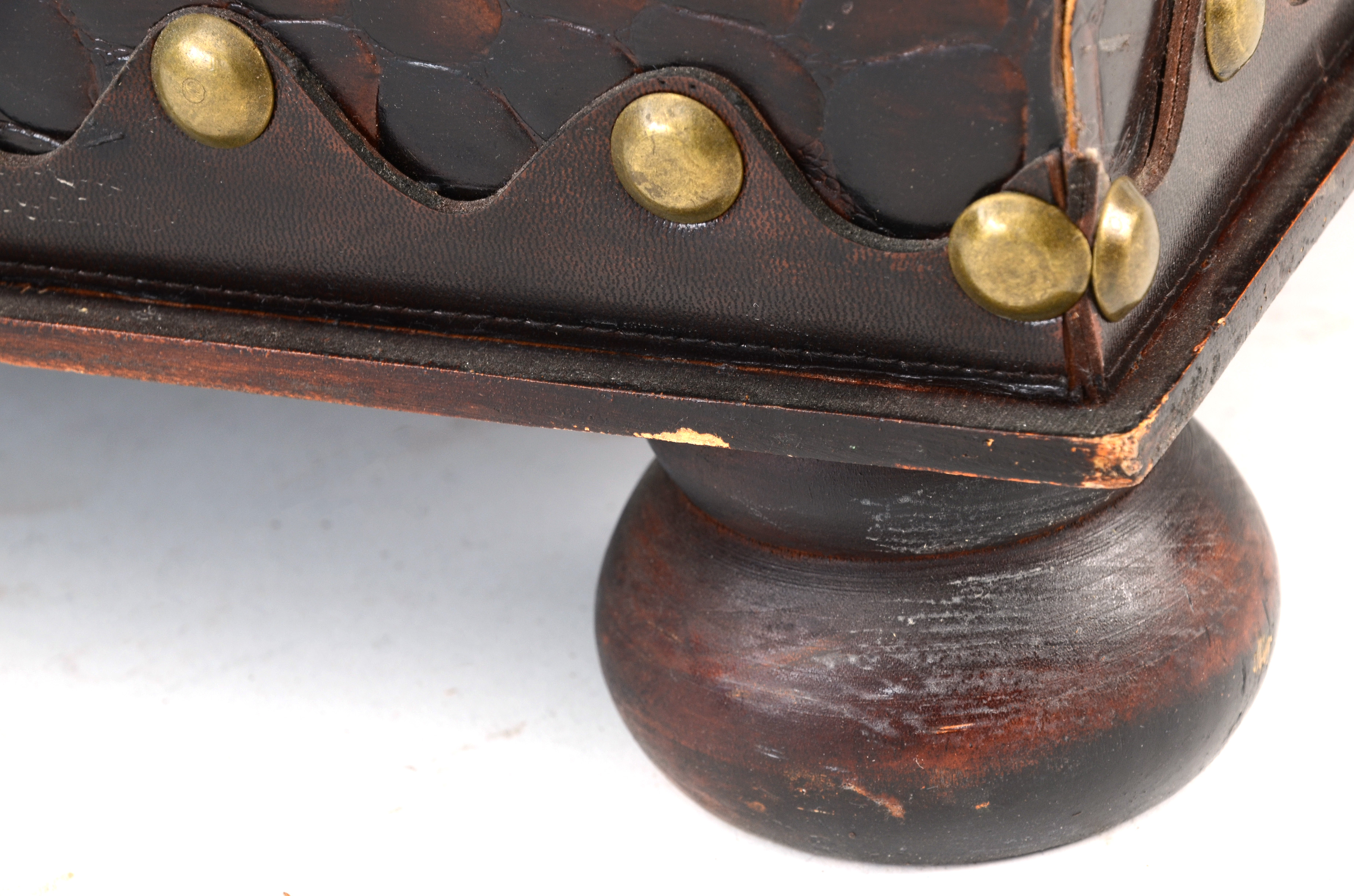 Hard-sided Storage Trunk